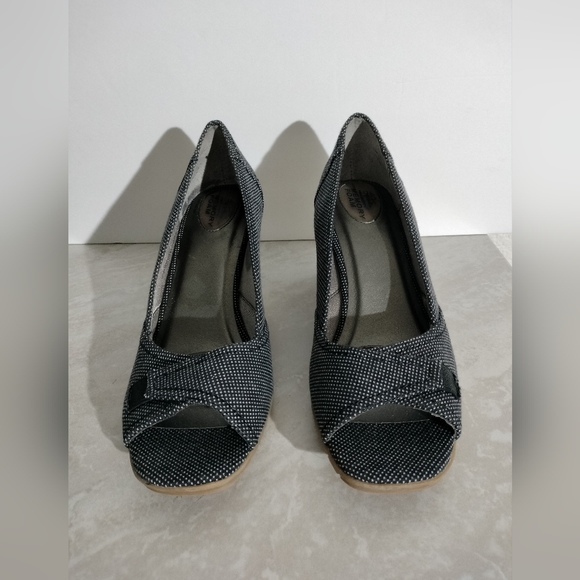 Life Stride Memory Foam Black Mini Polka Dot Wedge w/ Cork Heels S 10M - Picture 1 of 10